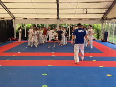 SPORTOWY KLUB KARATE SENSHI